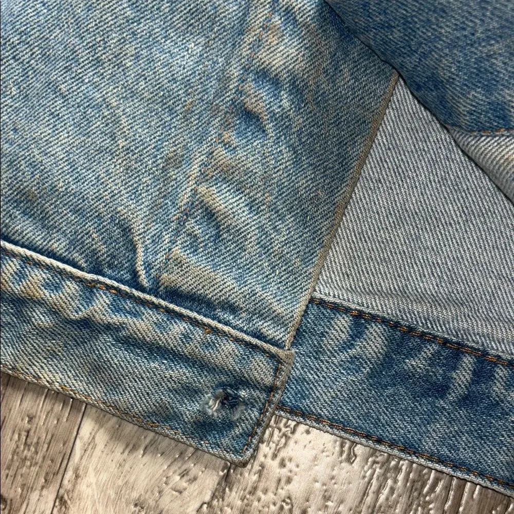 Vintage 1980’s HBO Denim Jean Jacket XL